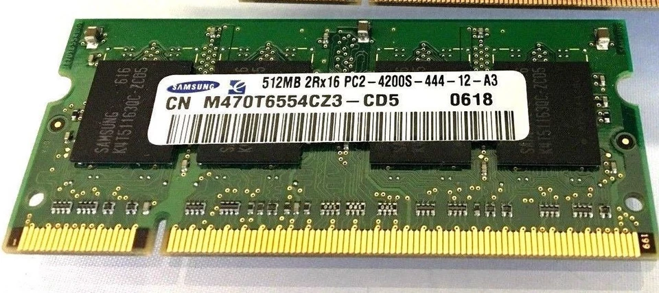 Samsung 512MB 2Rx16 PC2 4200S 444 533Mhz DDR2 M470T6554CZ3 - CD5 Vintage RAM - Immagine 1 di 1