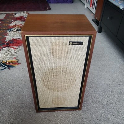 Altavoces de gabinete de madera de estantería de nogal Criterion 50 vintage de trabajo único Japón Foto 1 de 4