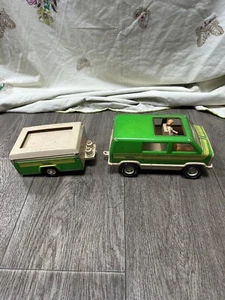 Vintage Tonka Green Van W 2 Figures & Pop Up Camper 1970’s Plus Trailer *READ* - Picture 1 of 15