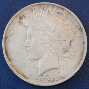 1922 Peace Silver Dollar #8946 - Picture 1 of 2