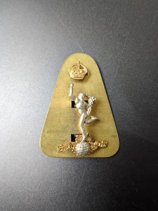 Royal Corps Of Signals Original British Army Cap Badge - Picture 1 of 2