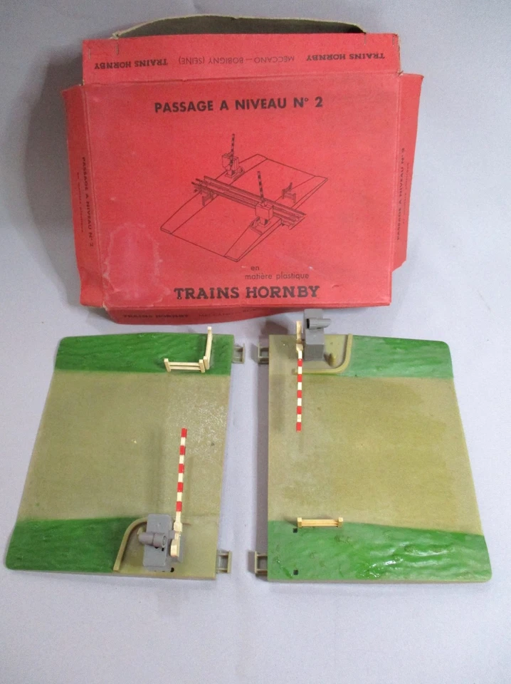 AF447 HORNBY MECCANO PASSAGE A NIVEAU N°2 Echelle O - Photo 1/1
