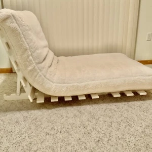 Futon Sofa Bed/Chair White Pottery Barn Teen - Picture 1 of 2