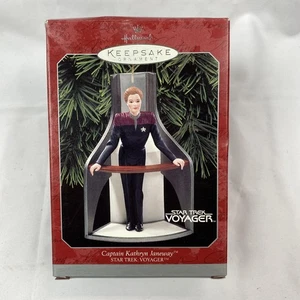 Hallmark Keepsake 1998 Captain Kathryn Janeway Star Trek USS Voyager Ornament - Picture 1 of 7