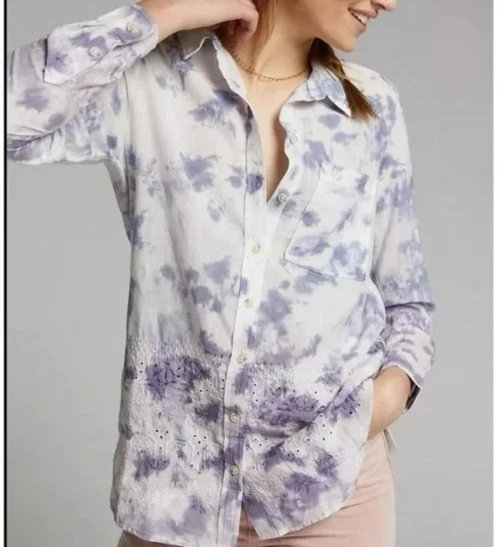Camisa Anthropologie Pilcro Cate Tie Dye Ojales Botón Frontal Talla XS Azul Púrpura Foto 1 de 4