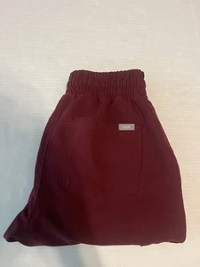 Figs Scrubs Women's Jogger Pants XXS Zamora Burgundy High Waist Nurse Technical - Picture 1 of 9