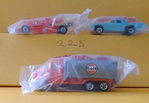 Hot Wheels VHTF Gulf Öl Gas Promo Werbung versiegelte Tüten neue alte Lagerbestände Autos - Bild 1 von 4