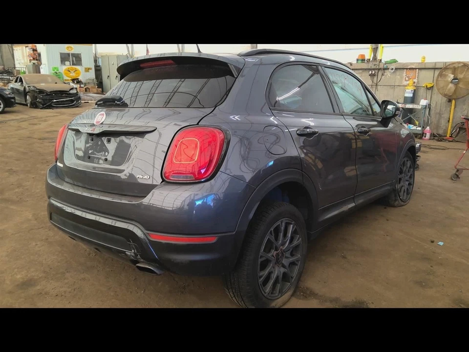 500 FIAT  2018 Glove Box 6825013 - Image 1 of 4