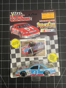 Racing Champion 1992 Richard Petty #43 1:43 Die-Cast Car STP - Bild 1 von 9