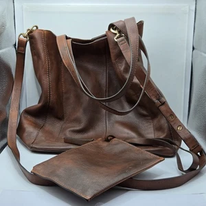 VTG large LUCKY BRAND brown Soft Leather Bucket Shoulder Bag Purse Cross - Picture 1 of 23