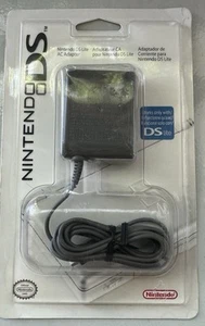 Caricabatteria adattatore CA alimentazione a parete ufficiale Nintendo USG-001 USA DS Lite OEM NUOVO NOS - Foto 1 di 2