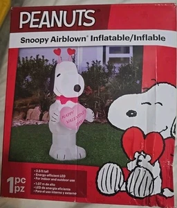 Snoopy inflable soplado por aire de San Valentín Peanuts, 3,5 pies de alto, rosa - Imagen 1 de 4
