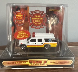 Code 3 City of East Windsor District Vehicle GMC Suburban - 1/64 - 1998 New - Picture 1 of 14