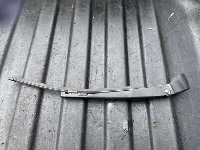MERCEDES-BENZ E Class W213 Rear Window Wiper Arm - Image 1 of 4