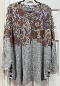 Westbound Woman Soft Fuzzy Top 2X Plus Stretch - Picture 1 of 7