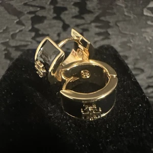 Tory Burch Creolen Gold & Schwarz Logo - Bild 1 von 10