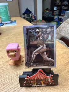 2025 Topps Chrome #52 LANE THOMAS SEPIA REFRACTOR SP GUARDIANS - Picture 1 of 2
