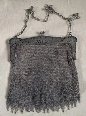 Ancien Sac Minaudière en Argent Massif 438 gr à double compartiment Napoléon III - Photo 1/4