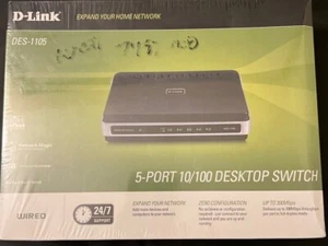 🔌 D-Link DES-1105 5-Port 10/100Mbps Fast Ethernet Desktop Switch – Plug & Play - Photo 1/5
