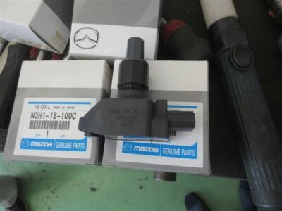 BOBINA DE ENCENDIDO DEL MOTOR ROTATIVO MAZDA GENUINA OEM RX8 RX-8 SE3P 1 PIEZA ☆ N3H1-18-100C ☆ Foto 1 de 3
