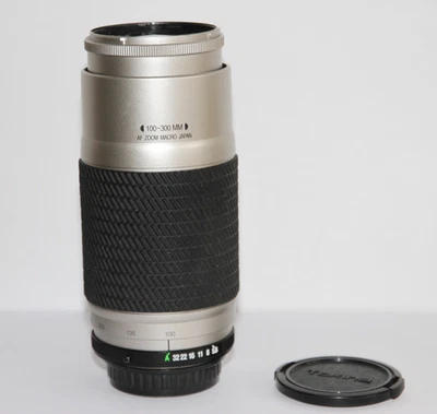 Tokina AF 100-300mm f5.6-6.7 Telephoto Zoom Lens Pentax KAF Digital Mount. - Image 1 of 4