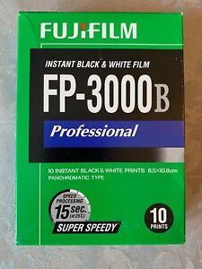 Fujifilm FP-3000B Instant B&W Film 8.5 x 10.8cm - expired 2014 - COLD STORED