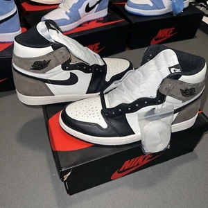Size 8.5 - Jordan 1 Retro OG High Dark Mocha - Picture 1 of 8