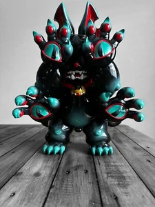 CEREBRO DE UVA X JUGUETES DE GATO EXTRAÑO DNIGIRUJIN DIOS DEL GRAN ONIGIRI EDICIÓN NEGRA 13,78" - Imagen 1 de 16