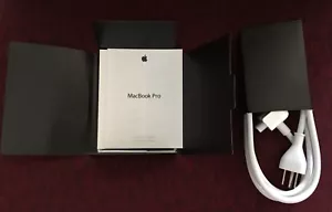 MAC BOOK PRO INFORMATION GUIDE AND CONNECTOR--NEW - Picture 1 of 1