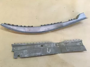 CUDA 1971 74 HEADLINER ROOF INTERIOR GRIP STRIP BRACKETS B PILLAR DRIVER LEFT - Picture 1 of 6