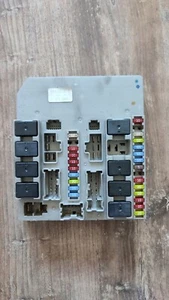 Renault Clio MK3 + Modus 2005-2012 Motorraum Sicherungskasten UPC 674660B - Bild 1 von 2