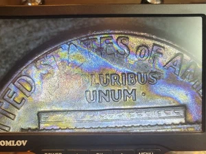 1978 D Lincoln penny Grease strike through error - filled in mint mark - Toning - Picture 1 of 7