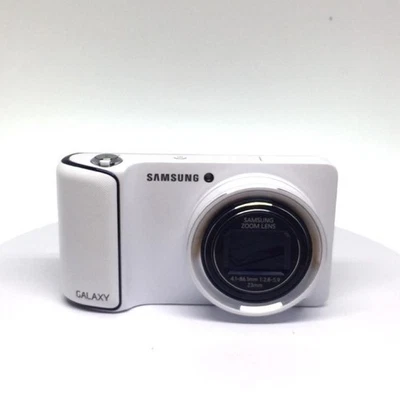 Samsung Galaxy Camera 17 MP 21x Optical Zoom 4.8-in LCD - White (EK-GC110ZWAXAR) - Image 1 of 3