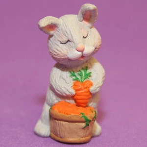 Hallmark Merry Miniatures Easter 1992 Bunny Holding Heart Carrot Spring Mini - Bild 1 von 3