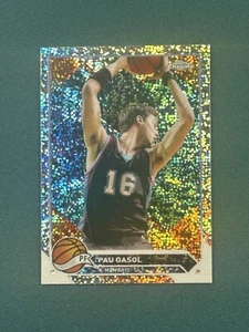 2023-24 Topps Chrome Basketball - PAU GASOL - Speckle Refractor #206/299 - Picture 1 of 2