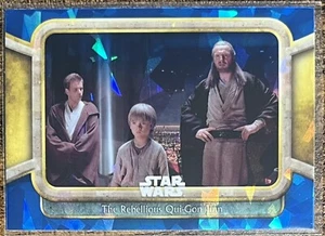 2024 Topps Cromo Zafiro Star Wars Phantom Menace Rebellious Qui-Gon Jinn #63 - Imagen 1 de 2