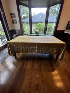 WILLIAMS SONOMA TABLECLOTH 70×108 YELLOW MUSTARD GRAPES VINES LEAVES - Picture 1 of 8