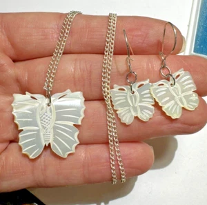 Vintage Carved White MOP Mother of Pearl Shell Butterfly Earrings Necklace Set - Picture 1 of 6