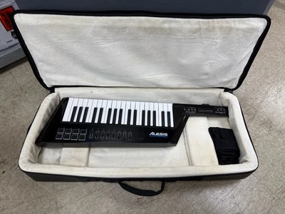 (USED) - Alesis Vortex Wireless 2 Keyboard w/ Gator Case - Image 1 of 4