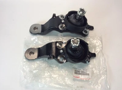 Toyota Genuine Tundra 2004-2006 Sequoia 2004-2007 Lower Ball Joint RL SET - Image 1 of 4