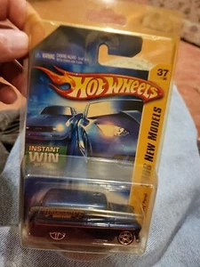 Hot Wheels 2006 #37 55 Chevy Panel New Models Instant Win - Picture 1 of 8