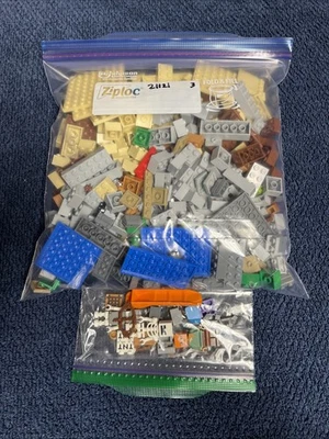 LEGO Minecraft 21121 The Desert Outpost 100% Complete Good Shape - Image 1 of 4