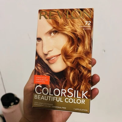 SEALED Revlon ColorSilk #72 STRAWBERRY BLONDE Permanent Hair Color Level 3 - Image 1 of 4