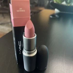 MAC ~ Puder Kiss Lippenstift ~ 304 SULTRINESS ~ schwer zu finden! - Bild 1 von 3