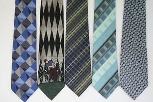 Men's Group Of Van Heusen Classic Width Ties set of 5 Silk Ties - Lot # 19 - Picture 1 of 5