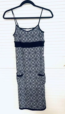 Vestido Cato Sun Niñas Talla XL 16 Blanco y Negro Elastizado Bolsillos Delanteros Usado en Excelente Condición Foto 1 de 4