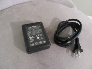 Olympus BCM-2 Li-Ion Battery Charger In Great Shape For E-300 E-500 Etc. - Picture 1 of 4