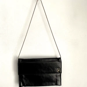 Vintage Shirl Miller Black Leather Flat Snake Chain Strap Shoulder Bag Clutch - Picture 1 of 15