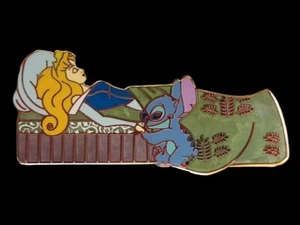 Fantasy Pin - Disney Stitch as Prince Phillip Awaking Sleeping Beauty with Kiss - Picture 1 of 2