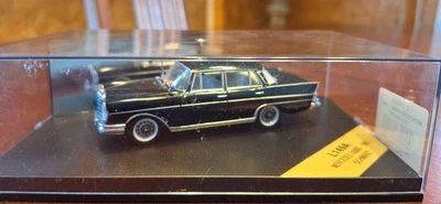 Vitesse 1961 Mercedes 300SE «Schwarz» как новый в коробке масштаб 1/43 - Изображение 1 из 4